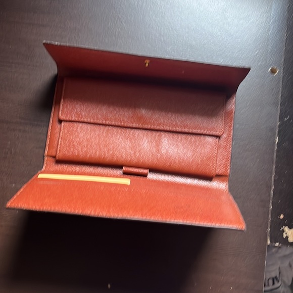 Monogram Initials Wallet - Picture 4 of 7